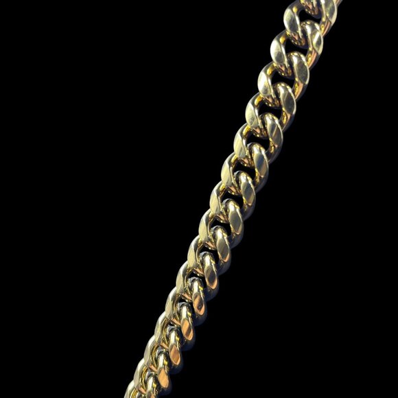 Gold Tone Cuban Link Chain Necklace Chunky Hip Hop Streetwear Statement NWOT - Picture 6 of 8
